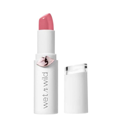 Long-Lasting Matte and Velvety Lipstick